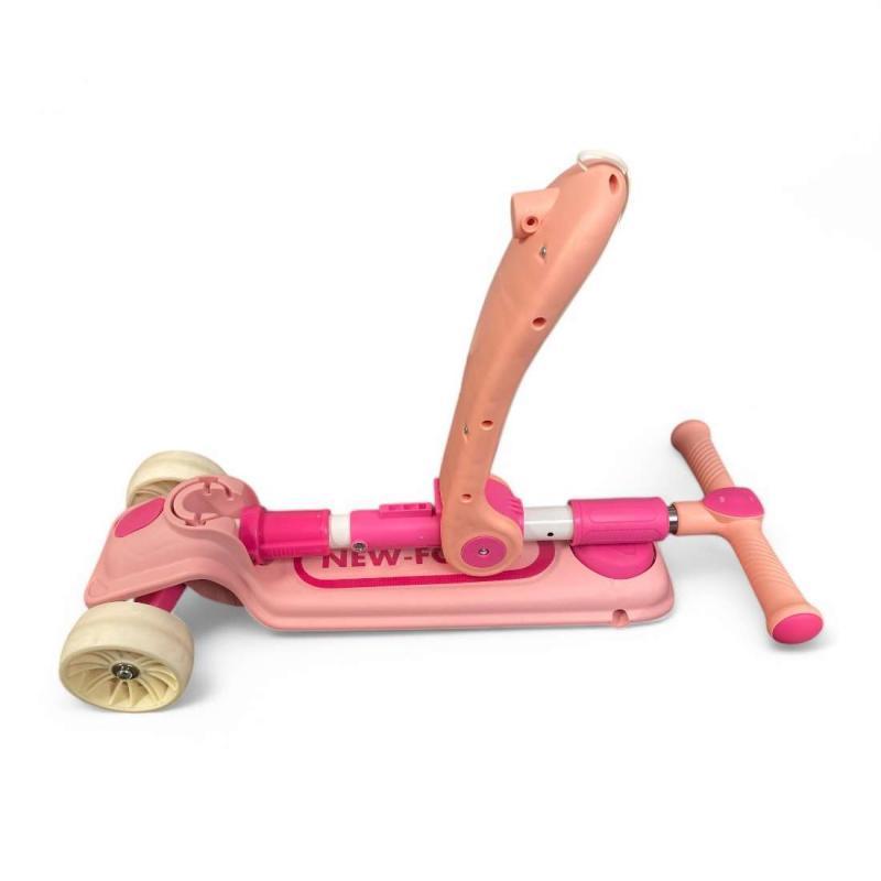 Elektromos ráülős roller állítható magassággal és villogó kerekekkel 56 cm